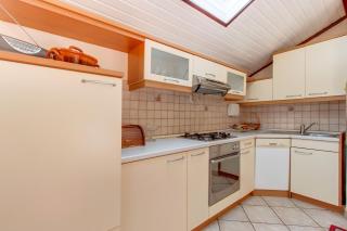 Apartments by the sea Mali Losinj (Losinj) - 15221 - Mali Lošinj - 1