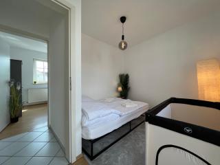 Cozy-Livings viel Platz, großer Balkon, STELLPLATZ, Küche - Bad Homburg vor der Höhe - 4