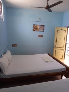 Parisha Residency- Temple Side Hotel - 0