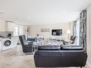 Hebe - Dorchester - 6