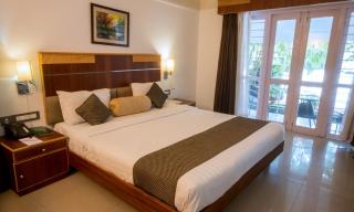 Contour Backwaters Hotel Resort & Convention Centre - 7