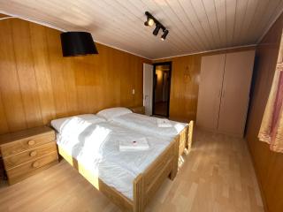 Chalet Diana - Spacious flat - Village core - South facing - Ski-in/Ski-out - Bettmeralp - 7
