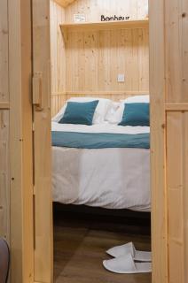 Roulotte Paradis: insolite, SPA privatif, piscine -  - 2