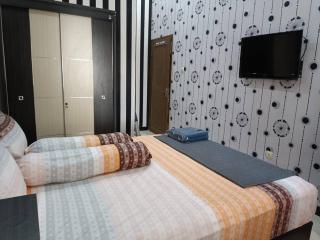 Emmir Homestay - Cilacap - 1