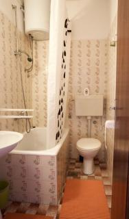 Apartments by the sea Brist, Makarska - 13011 - 2