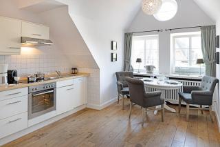 Eastend - List - 3