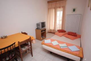 Apartments with parking space Cove Mala Lamjana, Ugljan - 350 - 1