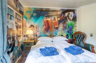 The Little Britain Inn Themed Hotel One of a Kind In Europe - Vettelschoß - 3