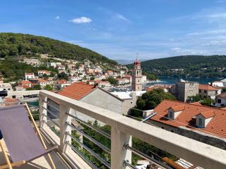 Apartment Olga - Pučišća - 9