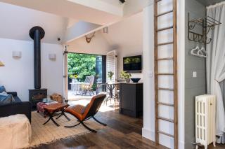 The Little Gate House - 5
