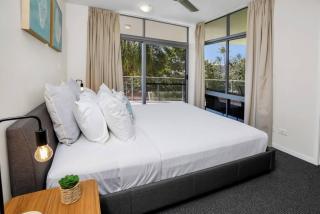 Pool View City Centre Apartment 202 - 8