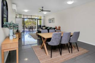 Pool View City Centre Apartment 202 - 4