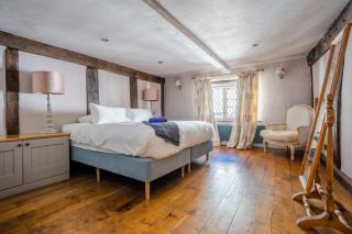 4 Bed Cottage - Sleeps 8 - Pets - Garden - Parking - 9