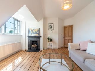 Pass the Keys Victorian Flat A Stones Throw From Hampton Court - East Molesey - 0