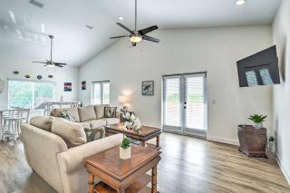 Tampa House with Patio, Near Downtown and Beaches! - Tampa - 0