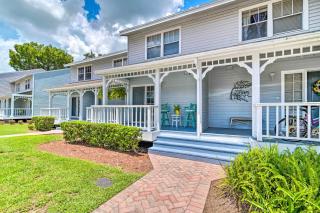 Old Florida Setting with Kayaks and Fishing Poles - Inverness - 7