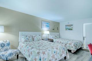All-New, First Floor, Bunk Bed, Huge Pool, 70 inch TV, Tiki Bar! - Sarasota - 0