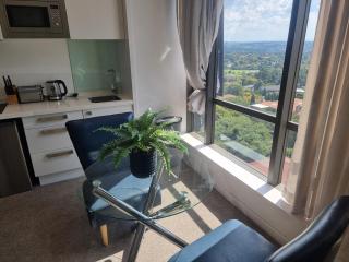 Sandton Skye Exotic - 7