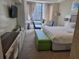 Sandton Skye Exotic - 4