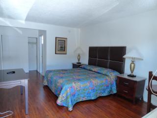 Travel Inn - North Hills - 2