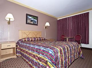 National 9 Inn - Placerville - 8