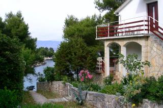 Apartments by the sea Mudri Dolac, Hvar - 595 - Vrbanj - 0