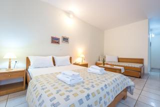 Koukounaria Hotel & Suites - Alykes - 8