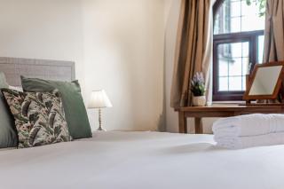 Rustic 5 Bed Farm House in Derbyshire, sleeps 9 - 3