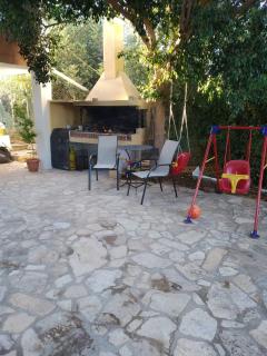 Christin P House with a large yard and parking - Agios Nikolaos - 9