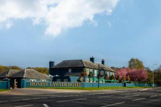 Honest Lawyer Hotel - 0