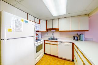 Harbour Island 206L - 3