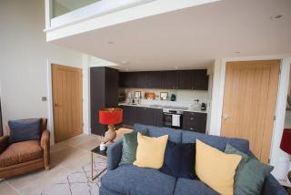 Holly Lodge and Little Orchard - Kingsdown - 5