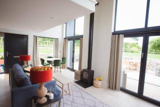 Holly Lodge and Little Orchard - Kingsdown - 0