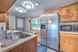 East Tawas Lakefront Getaway with Kayaks and Deck - 2