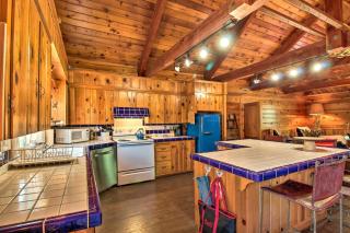 1 Mi to Rainbow Lake Lakeside Cabin with Deck! - 2