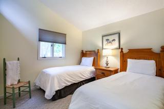 Highland Forest Cabins Duo Cabin Retreat - 6