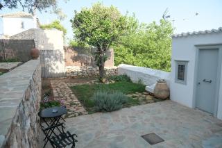 Metochi Athentic Hospitality - Hidra - 3