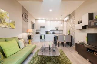 Rooftop Coffee by Parliament - 1