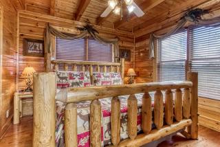 Endless View- AMAZING Panoramic Mountain Views, Pool Access, FREE Area Attraction Tickets - Sevierville - 1