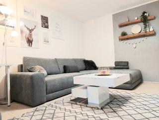 68m2 Ferienwohnung mit Pool und Garten - - 6
