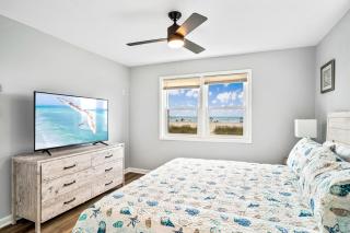 Ocean Daze - Sleeps 22, Direct Oceanfront, Renovated May 2022 - Holden Beach - 1