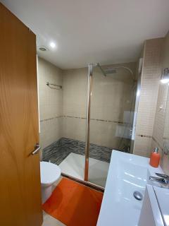 Superbe appartement rénové, résidence avec piscine - Roses - 3