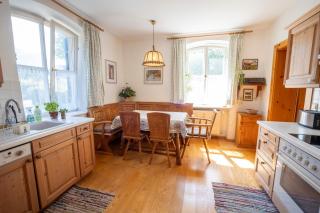 Landhauswohnung mit wildromantischem Garten - Füssen - 7