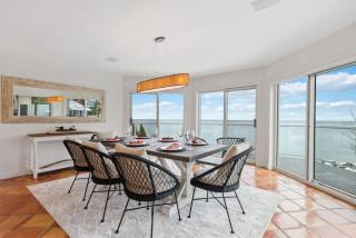 Waterfront Cottage on Georgian Bay w Hot Tub - Meaford - 0