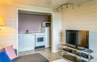 1 Bedroom Amazing Apartment In Øydegard - - 8