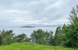 1 Bedroom Amazing Apartment In Øydegard - - 7