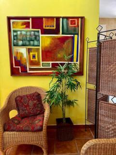 Casa hogareña con excelente ubicación en la ciudad - 7