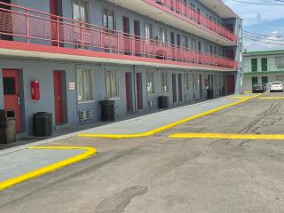 Budgetel Inn and Suites - Louisville - Louisville - 5