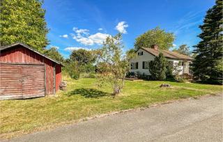 2 Bedroom Awesome Home In Rörvik - Rörvik - 2