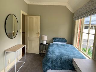 Pin Oaks Luxury Bed & Breakfast - Palmerston North - 1